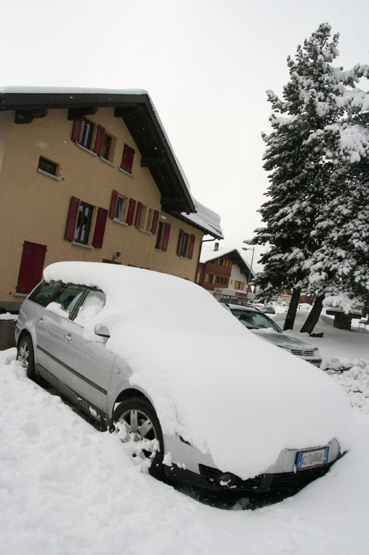 zingarotour093.jpg - La macchina oggi la lasciamo in albergo, è meglio :-)